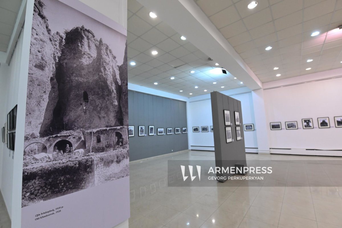 Սյունիքը Գուրոսի լուսանկարներում. Նկարիչների միությունում կայացավ բացառիկ լուսանկարներ պարունակող գրքի շնորհանդես․ Արմենպրեսի անդրադարձը