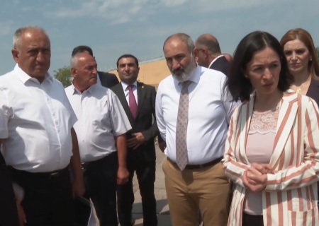 ՀՀ վարչապետը այցելել է «Զվարթնոց» արգելոց-թանգարան