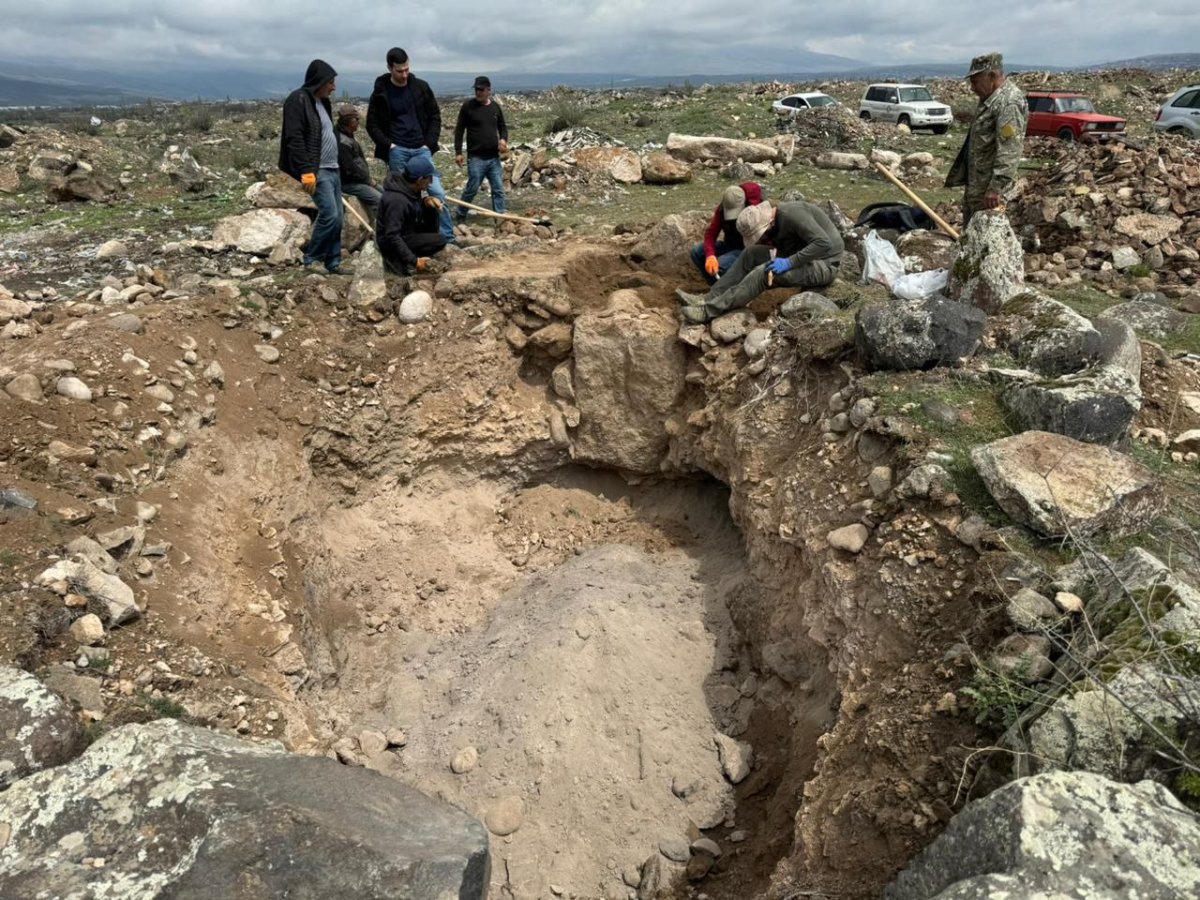 Ուրարտական խեցեղեն ու ֆալոսներ Ախթամիրում․ պեղումները շարունակվում են