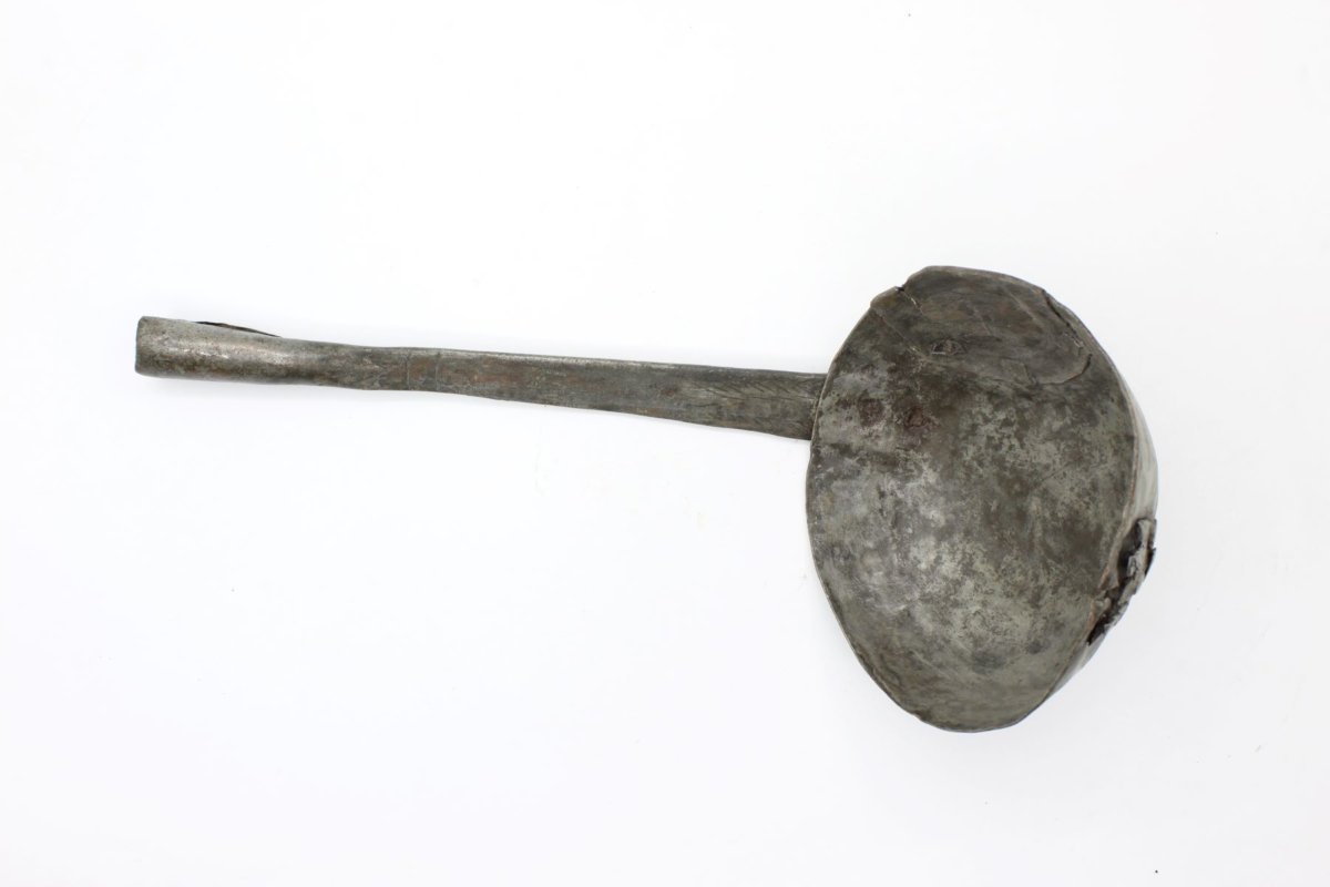 Ձիթհանի շերեփ  Հառիճի հավաքածուից