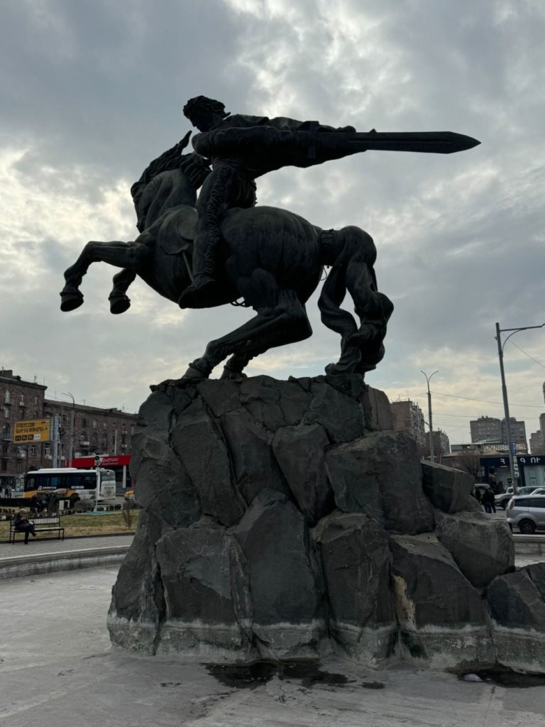 «Սասունցի Դավիթ» արձանի վնասված հատվածը ամրացվել է