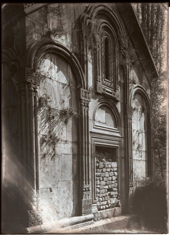 Պատմական հուշարձանը լուսանկարներում․ Ախթալայի վանական համալիր