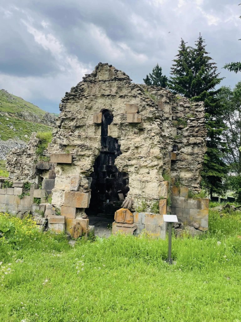 Վանական համալիր Արտավազավանք (VI-VII ԴԴ.)