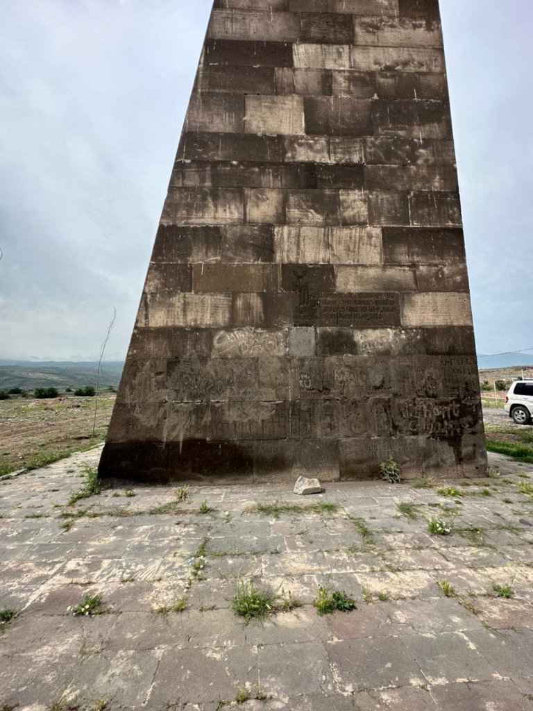 Մաքրվել է Վանի հերոսամարտին նվիրված հուշարձանը