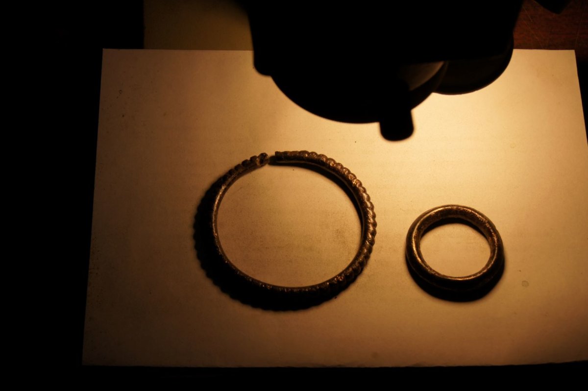 Հնագիտական իրերի մաքրման աշխատանքներ