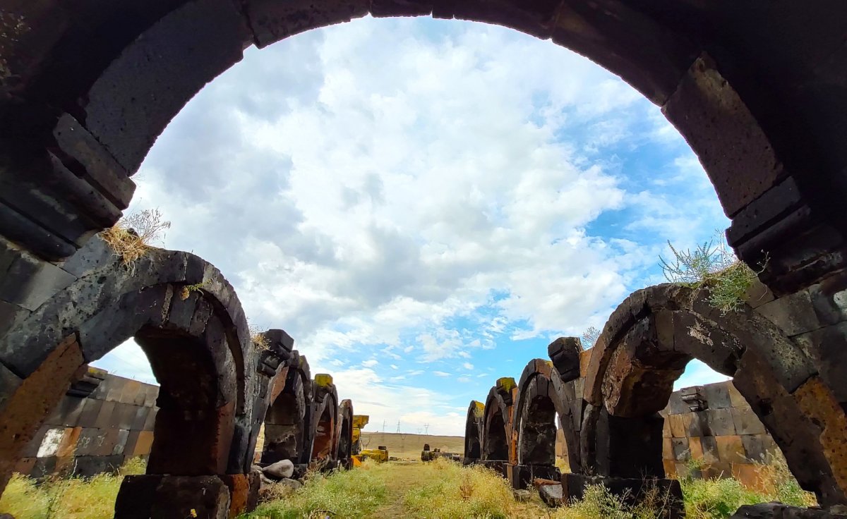 Միջնադարյան Հայաստանի աշխարհիկ ճարտարապետության առաջնակարգ հուշարձանը՝ Ջրափիի քարավանատուն