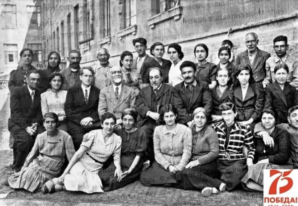 Լուսանկար սևանկարների հավաքածուից