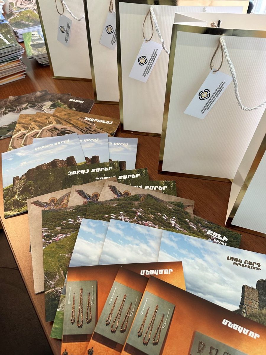 «Պահպանության ծառայություն» ՊՈԱկ-ը գրքեր է նվիրել