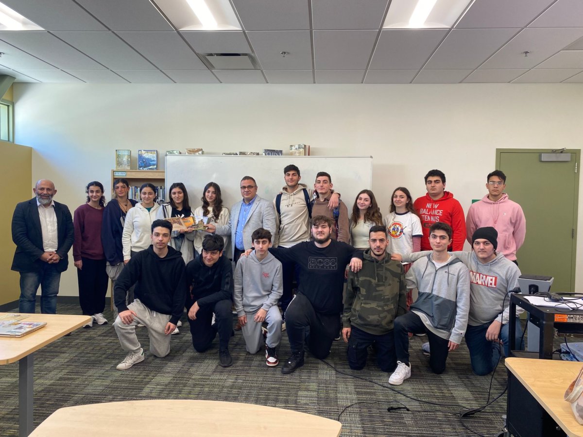 Վիշապաքարերին նվիրված դասախոսություն Փասադենայի հայկական ճեմարանում