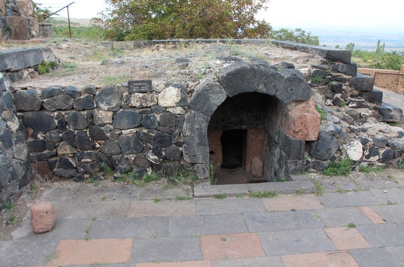 ARAGATSOTN REGION, MONUMENTS OF ARAGATSOTN