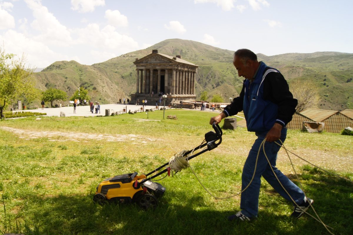 ԲԱՐԵԿԱՐԳՄԱՆ ԱՇԽԱՏԱՆՔՆԵՐ ԳԱՌՆԻՈՒՄ