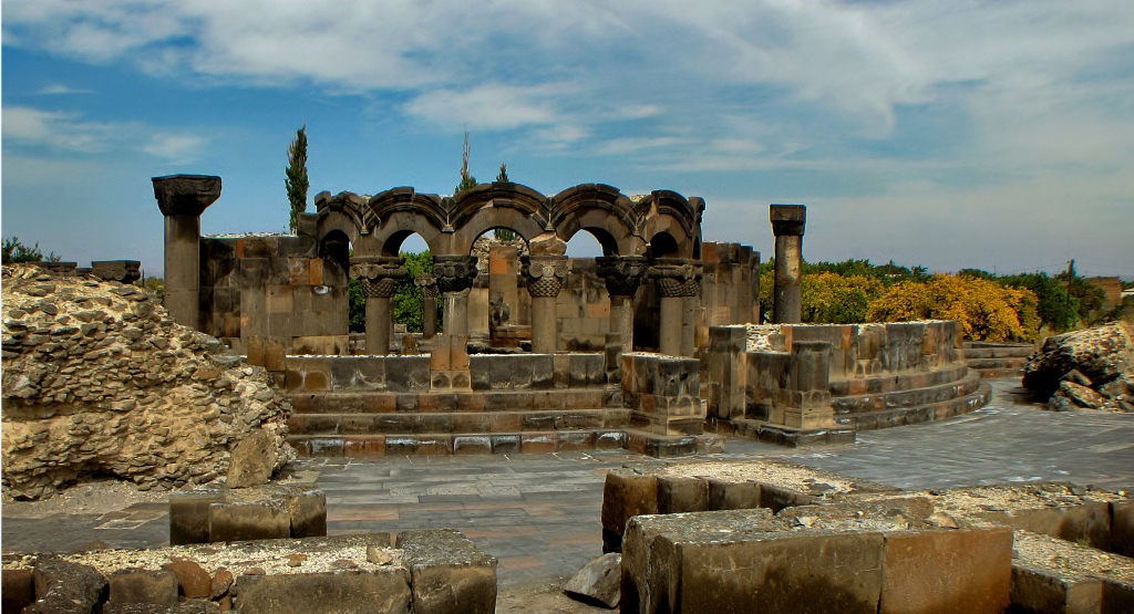 ՄԻՋՈՑԱՌՈՒՄ՝ «ԶՎԱՐԹՆՈՑ»-ՈՒՄ