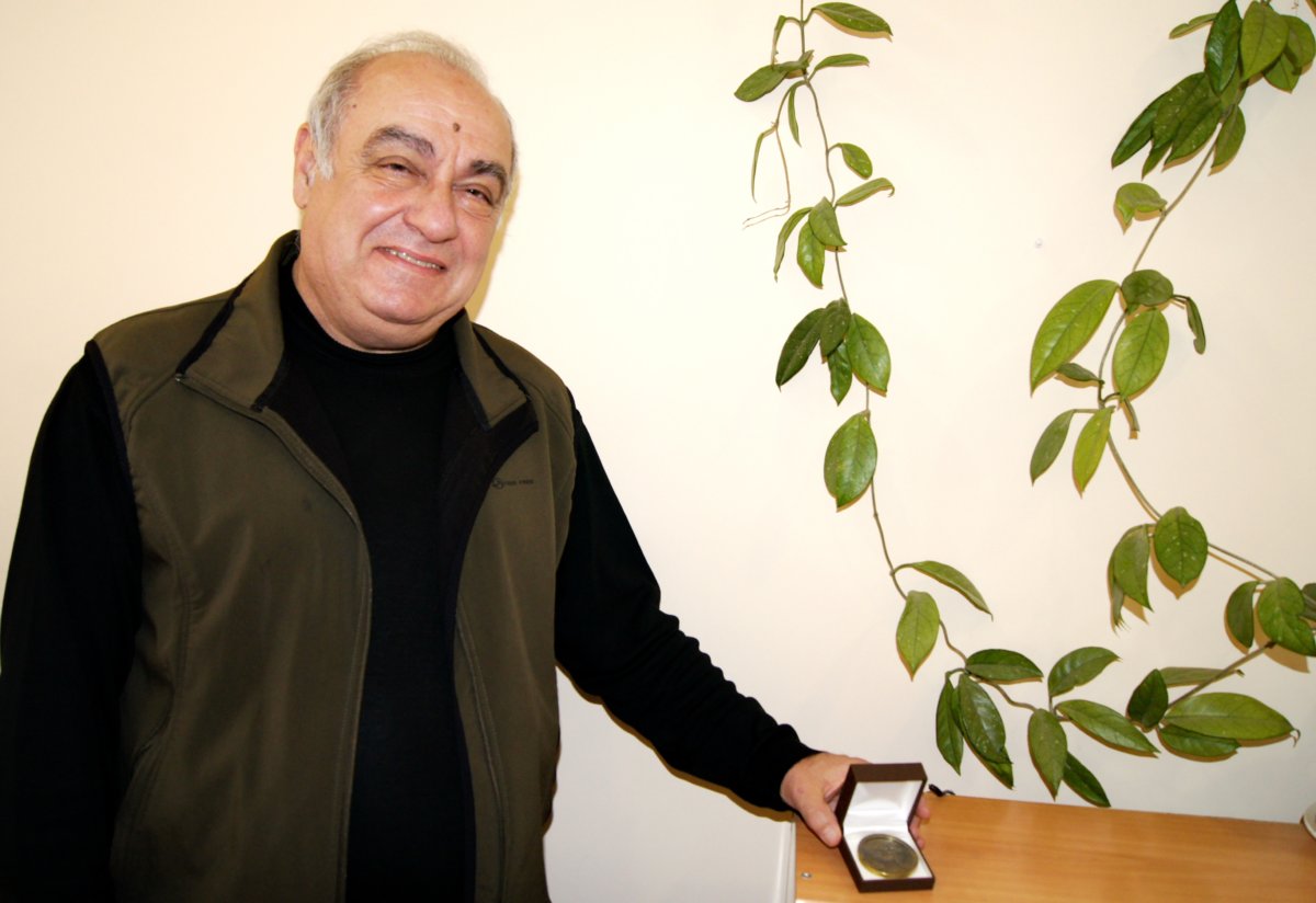 ԱՇՈՏ ՓԻԼԻՊՈՍՅԱՆԸ ՊԱՐԳԵՎԱՏՐՎԵԼ Է «ԷՐԵԲՈՒՆԻ ԹԱՆԳԱՐԱՆ 50» ՀՈՒՇԱՄԵԴԱԼՈՎ